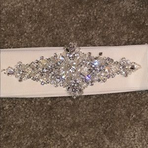 Accent wedding belt